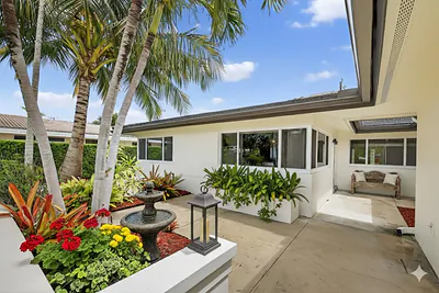 4442 Seagrape Drive 1-North, Lauderdale-By-The-Sea, FL 33308 #1-North Lauderdale By The Sea FL