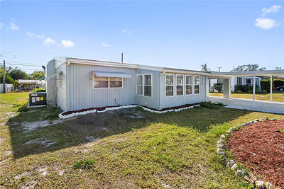 319 THOMAS AVENUE Frostproof FL