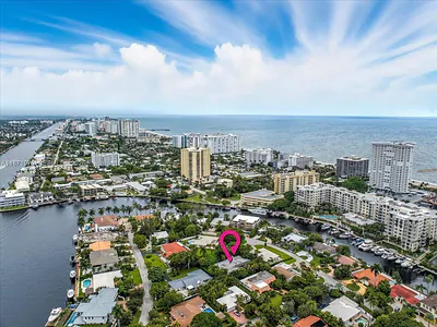 3260 Lakeview Dr Pompano Beach FL