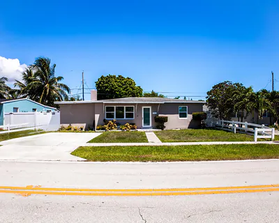 533 Cherry Road, West Palm Beach, FL 33409 West Palm Beach FL