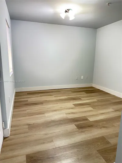 1930 SW 2nd St 6 #6 Miami FL