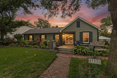737 28TH AVENUE N St Petersburg FL