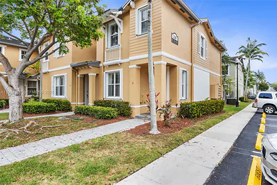 230 SE 29th Ave 12 #12 Homestead FL