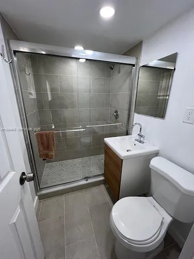 241 S Royal Poinciana Blvd 117 #117 Miami Springs FL