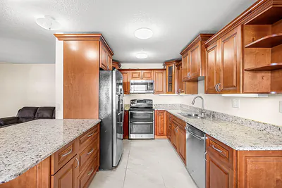 447 Burgundy J, Delray Beach, FL 33484 Delray Beach FL