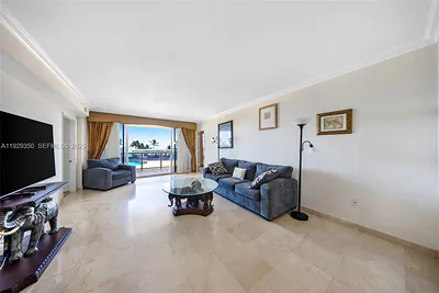 17555 Collins Ave 303 #303 Sunny Isles Beach FL