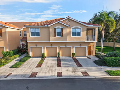 3685 PARKRIDGE CIRCLE 8-203 #8-203 Sarasota FL
