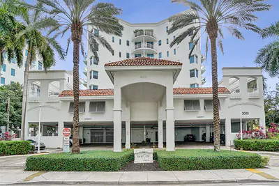 3000 NE 188th Street 402, Miami, FL 33180 #402 Miami FL