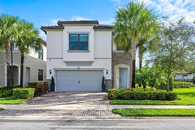 4510 W Pinehurst Trl W Oakland Park FL