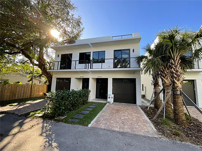 3376 Perry Frow Dr B #B Miami FL