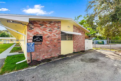 2312 Van Buren St 5 #5 Hollywood FL