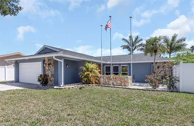 9407 LAURA ANNE DRIVE Seminole FL