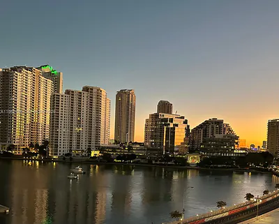 801 Brickell Bay Dr 761 #761 Miami FL