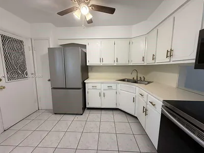 1550 NE 191st St 211 #211 Miami FL
