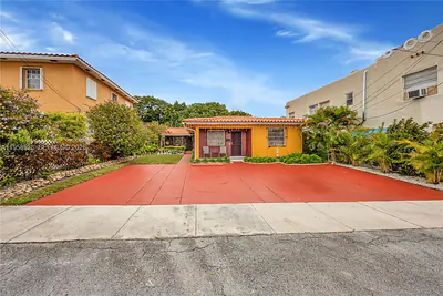 1025 SW 11th St Miami FL