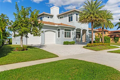 1070 Dana CT Marco Island FL