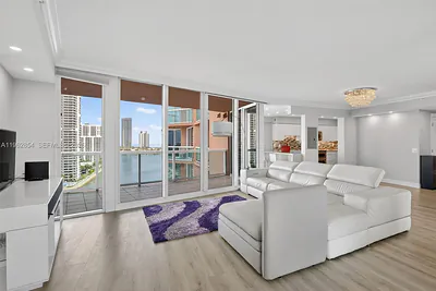 3370 Hidden Bay Dr 1501 #1501 Aventura FL