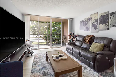 9440 Tangerine Pl 202 #202 Davie FL