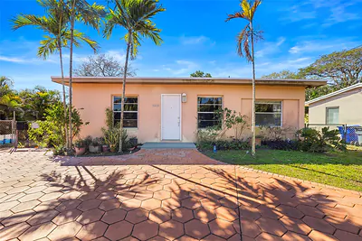 5838 HARDING STREET Hollywood FL