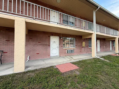3301 58TH AVENUE S 302 #302 St Petersburg FL
