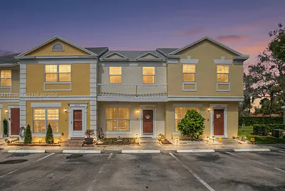 2929 Dorchester Ln Cooper City FL