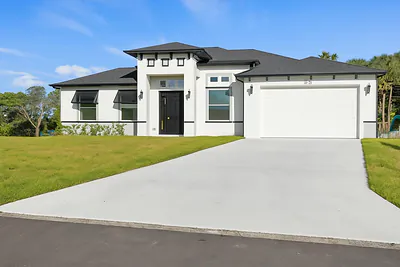 2041 SW Driftwood Street, Port St. Lucie, FL 34953 Port St Lucie FL