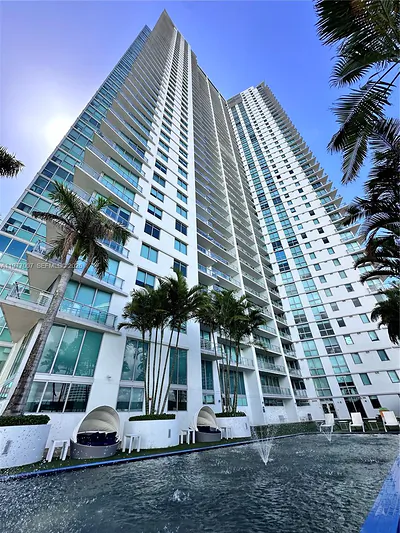 92 SW 3rd St 3105 #3105 Miami FL