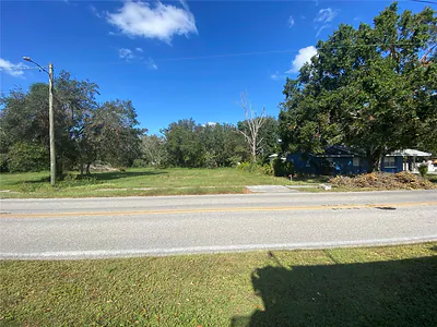 745 N 3RD STREET Eagle Lake FL