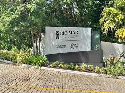 MIRADOR AVENUE 12 #12 Rio Grande PR