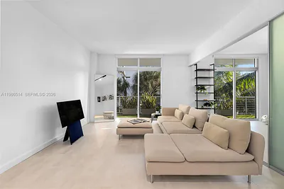 2001 Meridian Ave 327 #327 Miami Beach FL