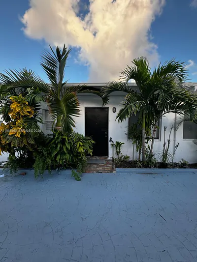 2900 W Flagler St 6 #6 Miami FL