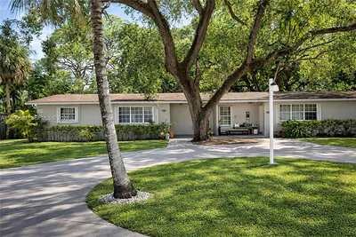 1762 NE 145th St 1760 #1760 Miami FL
