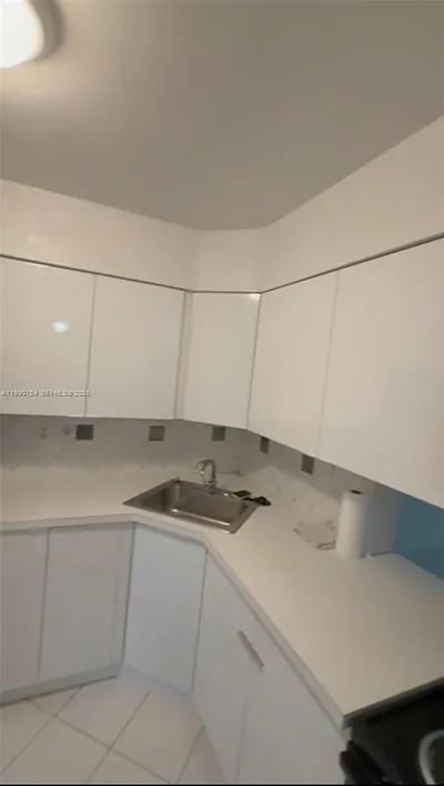 1550 NE 191st St 108-B #108-B Miami FL