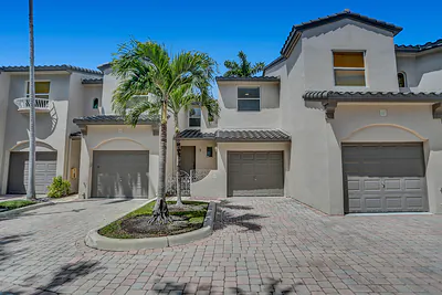 1900 Oceanwalk Lane 115, Lauderdale-By-The-Sea, FL 33062 #115 Lauderdale By The Sea FL