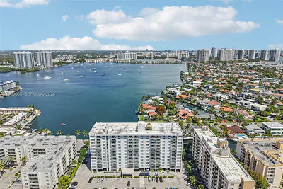2841 NE 163rd St 605 #605 North Miami Beach FL