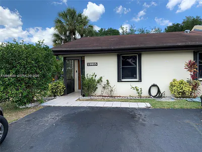 13815 SW 54th St Miami FL