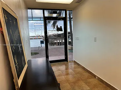 7601 E Treasure Dr CU-9A #CU-9A North Bay Village FL
