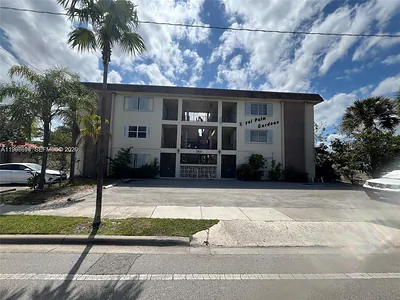 348 S Federal Hwy 11 #11 Dania Beach FL