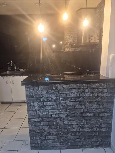 4707 NW 7th St 103-8 #103-8 Miami FL