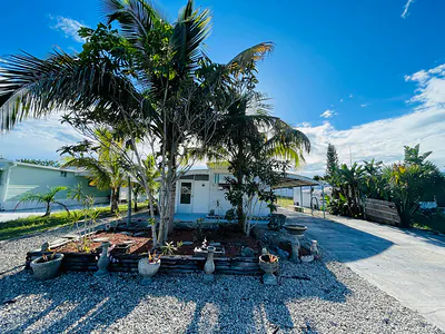 8026 SE Wren Avenue, Hobe Sound, FL 33455 Hobe Sound FL