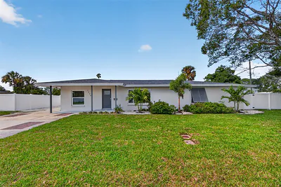 4899 VENETIAN PLACE NE St Petersburg FL