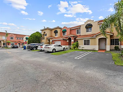13404 SW 153rd Ter 2005 #2005 Miami FL