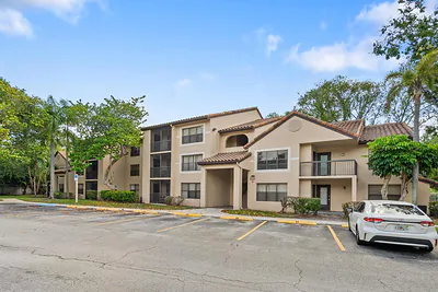4201 W Mcnab Road 25, Pompano Beach, FL 33069 #25 Pompano Beach FL