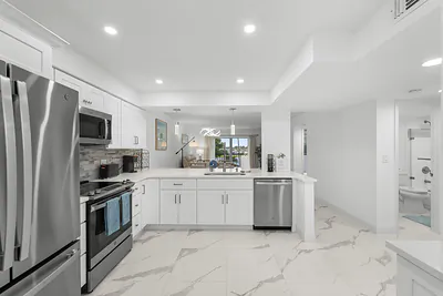 6936 Huntington Lane 302, Delray Beach, FL 33446 #302 Delray Beach FL