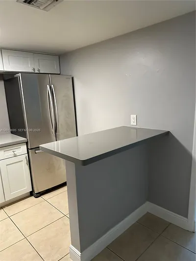 24 Calabria Ave 12 #12 Coral Gables FL