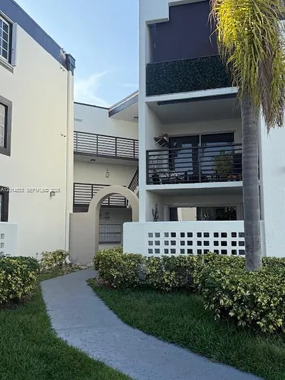 9735 Fontainebleau Blvd G109 #G109 Miami FL