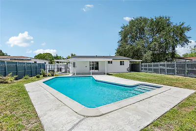 6214 Fletcher St Hollywood FL
