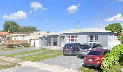 35 W 61st St Hialeah FL
