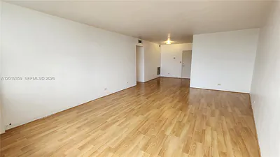 7441 Wayne 8-O #8-O Miami Beach FL