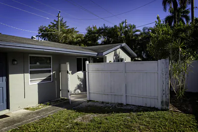 1126 NE 16th Place 3, Fort Lauderdale, FL 33305 #3 Fort Lauderdale FL